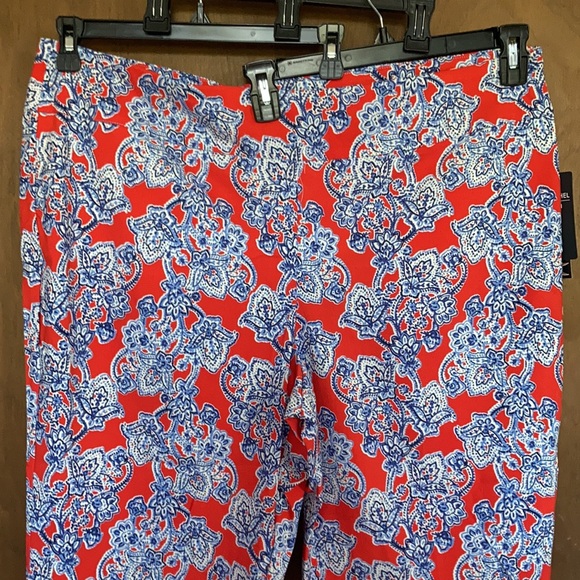 ultimate fit taper your tummy floral capri/cropped pant 22W - Picture 6 of 15